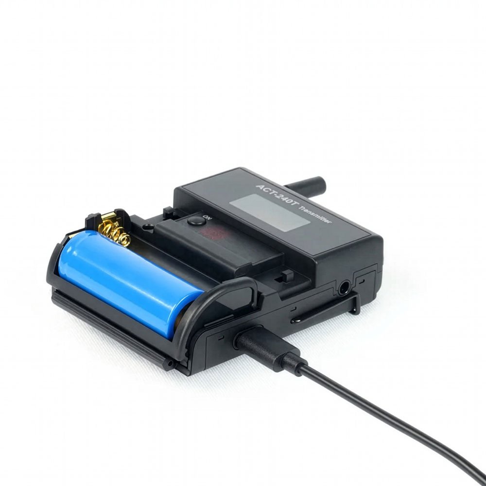 ACT-240T_2-4GHz-digital-transmitter_02